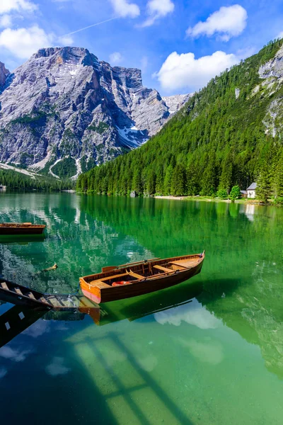 Jezero Braies Známé Také Jako Pragser Wildsee Nebo Lago Braies — Stock fotografie