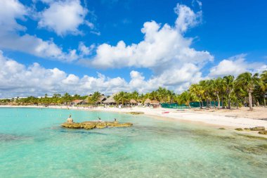 Riviera Maya - cennet Akumal Cancun, Quintana Roo, Meksika - Karayip Sahili - tropikal hedef tatil, plaj