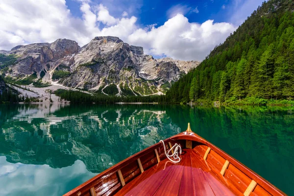이탈리아 서티롤 산맥에 프라그서 와일드제 브라이 Pragser Wildsee Lago Braies — 스톡 사진