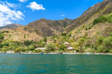 Santa Cruz Shore la Laguna Lake Atitlan, vulcano manzara Guatemala