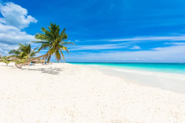 Paradise Beach Również Znany Playa Paraiso Słoneczny Letni Dzień Piękne — Zdjęcie stockowe