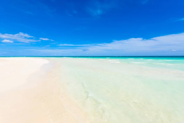 ชายหาดพาราไดซ นในช พลายา พาราโซ ในว นฤด อนท แดดร ชายฝ งแคร — ภาพถ่ายสต็อก