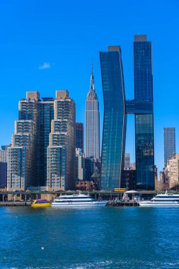 East Side Nehri'nden Empire State Binasına Manzara - New York Manhatten Skyline, Abd