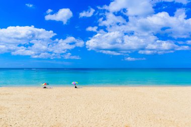 Surin plaj, altın kum, kristal su ve palmiye ağaçları ile Paradise plaj, Phuket Adası Patong alan, Tropikal seyahat hedef, Tayland