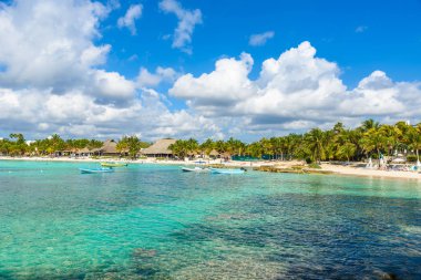 Akumal - güzel beyaz plaj ile cennet koy, Cancun yakın, Yucatan, Meksika
