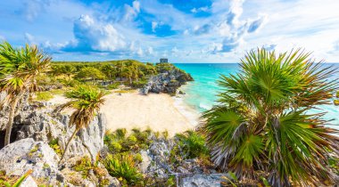 Maya harabelerini tropikal sahilinde bir tulum. Tanrı, rüzgarlar tapınakta Cennet plaj. Tulum, Quintana Roo, Meksika Maya harabelerini.