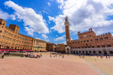 Siena - Piazza del Campo - İtalya 'nın eski tarihi şehri