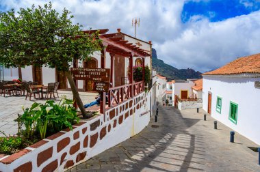 Tejeda - Gran Canaria 'daki dağ manzaralı köy - İspanya' nın güzel kanarya adası