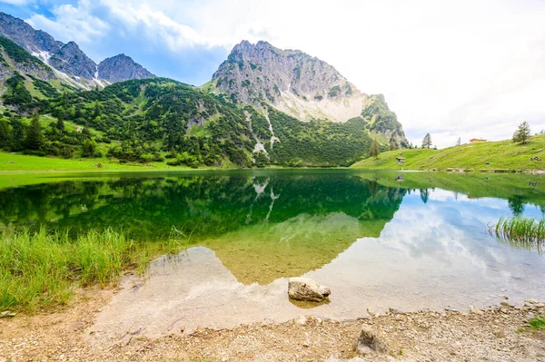 Vackra Landskap Landskap Gaisalpsee Och Rubihorn Mountain Oberstdorf Reflektion Mountain — Stockfoto