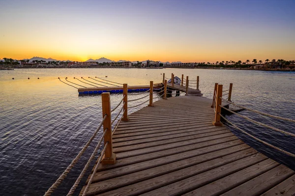 Houten Pier Aan Rode Zee Hurghada Bij Zonsondergang Egypte Reisbestemming — Stockfoto