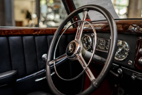 Berlin Mai 2018 Intérieur Une Voiture Luxe Mercedes Benz 220 — Photo