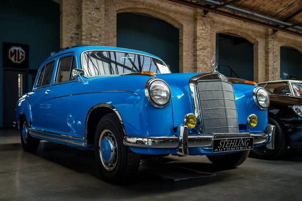 Berlino Maggio 2018 Auto Lusso Mercedes Benz 220S W180Ii Ponton — Foto Stock