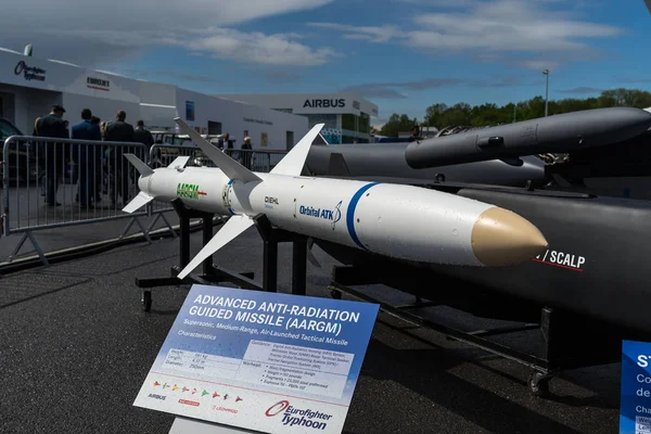 2018年4月26日 先进的反辐射制导导弹 Aargm 用于飞机欧洲台风 展览协会柏林航空展2018 — 图库照片