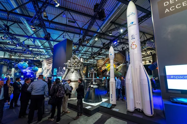 Berlín Dubna 2018 Prostor Pavilonu Modely Raket Dopravců Evropské Kosmické — Stock fotografie