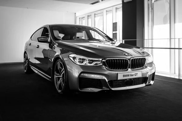 Berlin June 2018 Showroom Mid Size Luxury Car Bmw Series — Stock Photo, Image