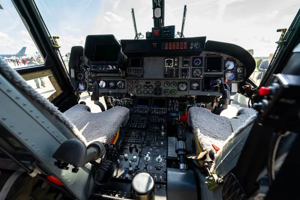 Berlin Abril 2018 Cockpit Helicóptero Militar Multiúso Westland Super Lynx — Fotografia de Stock