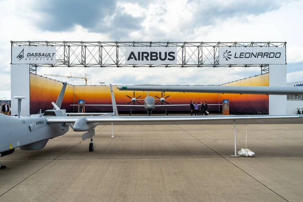 ベルリン 2018 無人航空機ヨーロッパ男性 Rpa のコンセプトです エアバス ダッソー レオナルドの共同開発 Ila ベルリン航空ショー — ストック写真