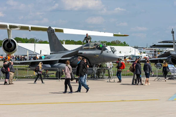 Berlin Kwietnia 2018 Myśliwiec Wielozadaniowy Dassault Rafale Lotnisku Francuskie Siły — Zdjęcie stockowe