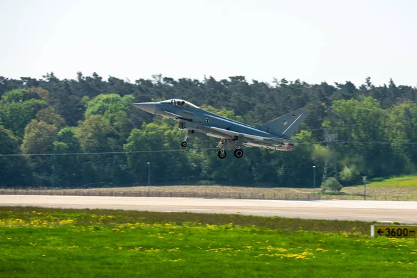 Berlino Germania Aprile 2018 Atterraggio Del Combattente Multiruolo Eurofighter Typhoon — Foto Stock