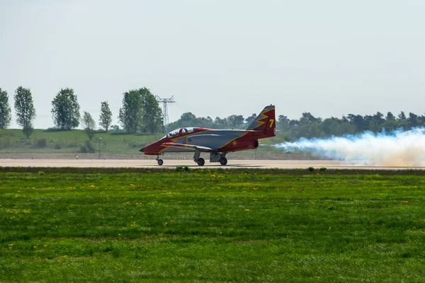 Berlin Nisan 2018 Gelişmiş Jet Eğitmen Casa 101 Aviojet Patrulla — Stok fotoğraf