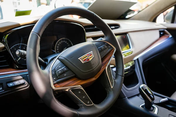 Berlín Junio 2018 Interior Crossover Lujo Compacto Suv Cadillac Xt5 —  Fotos de Stock