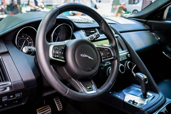 Berlín Junio 2018 Interior Crossover Lujo Compacto Suv Jaguar Pace —  Fotos de Stock