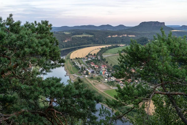 Tájak Szász Svájc Része Német Elba Homokkő Hegyekkel Elba Folyó — Stock Fotó