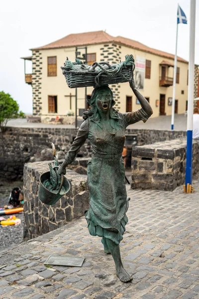 Puerto Cruz Spain Июля 2018 Года Скульптура Хулио Ньето Рыбачка — стоковое фото