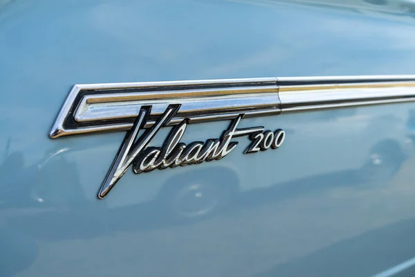 Paaren Glien Germany May 2018 Emblem Compact Car Plymouth Valiant — Stock Photo, Image