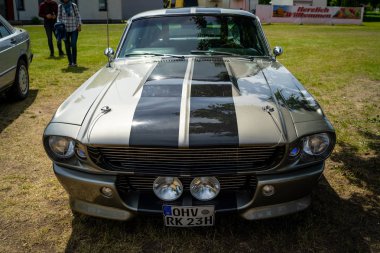 PAAREN IM GLIEN, GERMANY - MAY 19, 2018: Pony car Shelby Cobra GT500, (high-performance version of the Ford Mustang). Die Oldtimer Show 2018. clipart