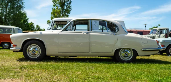 Paaren Glien Germany May 2018 Sports Saloon Jaguar 420 Daimler — Stockfoto