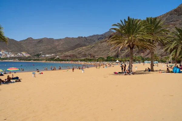 Ilhas Canárias Tenerife Espanha Julho 2018 Famosa Praia Areia Branca — Fotografia de Stock