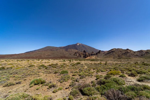 Canadas カルデラとバック グラウンドでテイデ火山の溶岩 テネリフェ島 カナリア諸島 スペイン — ストック写真