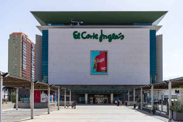 西班牙加那利群岛圣克鲁斯 2018年7月28日 Corte Ingles 购物中心的门面 — 图库照片