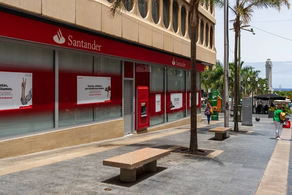 Santa Cruz Wyspy Kanaryjskie Hiszpania Lipca 2018 Santander Bank Biuro — Zdjęcie stockowe