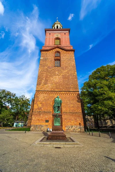 旧市街のシュパンダウの歴史センターと聖ニコラス教会のベルリン 2018 — ストック写真