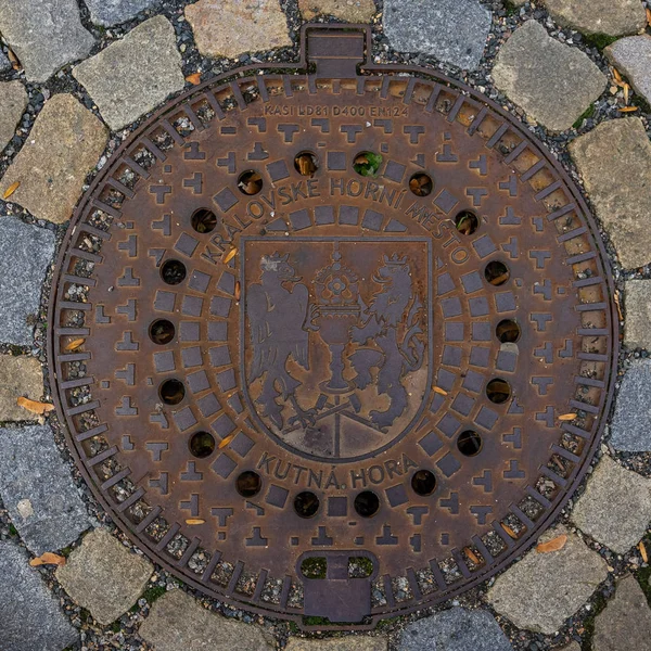 Kutna Hora Czech Republic October 2018 Cast Iron Well Cover — Stock Photo, Image