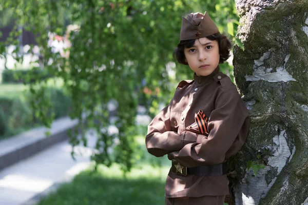 Portrét Chlapce Uniformě Vojáka Rudé Armády Během Druhé Světové Války — Stock fotografie