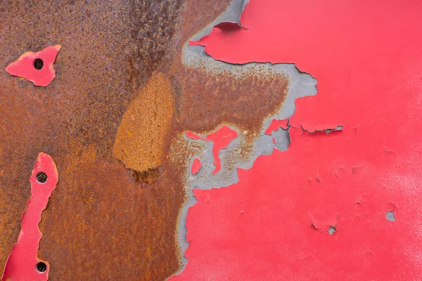 Rozsdás Fém Felület Öregített Repedt Vörös Festék Nyomaival — Stock Fotó