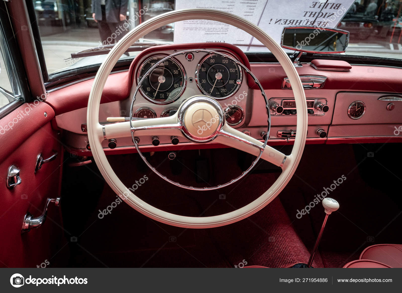 Berlin May 2019 Interior Sports Cars Mercedes Benz 190sl