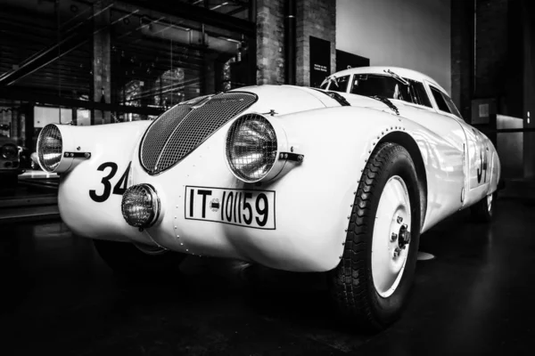 Berlín Mayo 2019 Coche Carreras Adler Trumpf Rennlimousine 1937 Blanco —  Fotos de Stock