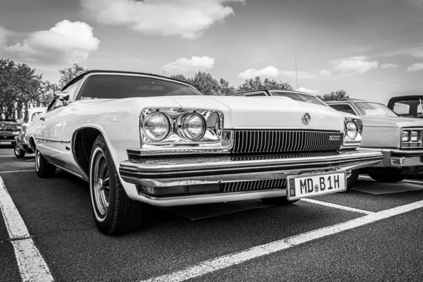 Berlin Maja 2019 Samochód Średniej Wielkości Buick Skylark 1972 Czarno — Zdjęcie stockowe