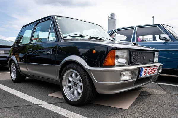 Berlin Mai 2019 Kleinwagen Innocenti Mini Tomaso 1981 Berlin Brandenburger — Stockfoto