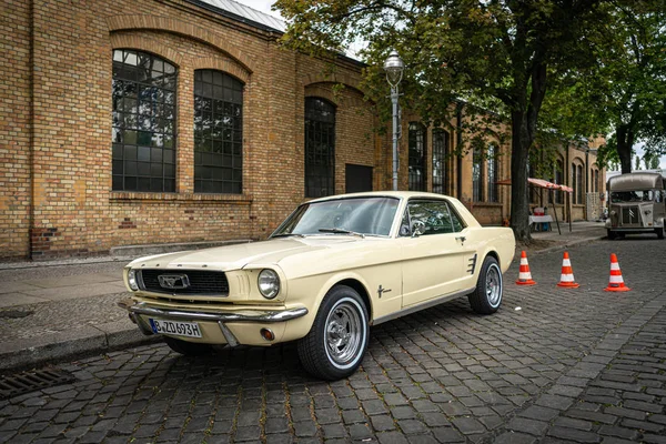 Berlín Mayo 2019 Pony Car Ford Mustang Primera Generación 32º — Foto de Stock