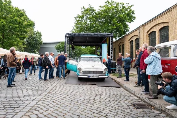 Berlin Mai 2019 Vollwertiges Auto Chrysler Windsor Newport 1956 Berlin — Stockfoto