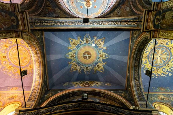 Varna Bulgaria Iunie 2019 Interiorul Catedralei Adormirea Maicii Domnului Catedrala — Fotografie, imagine de stoc