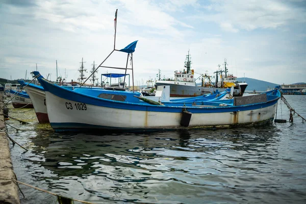 Sozopol Bulgária Június 2019 Halászhajók Tengeri Kikötő Mólón Jogdíjmentes Stock Képek