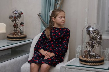 Bir cam kubbe altında sihirli bir ağaç