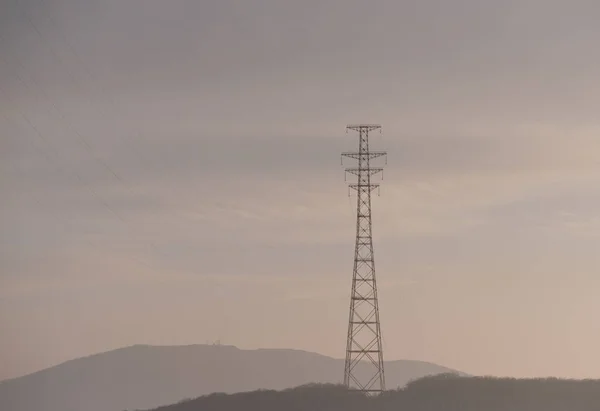 Elektrische Hoogspanningslijnen Hight Spanning Bij Zonsondergang — Stockfoto