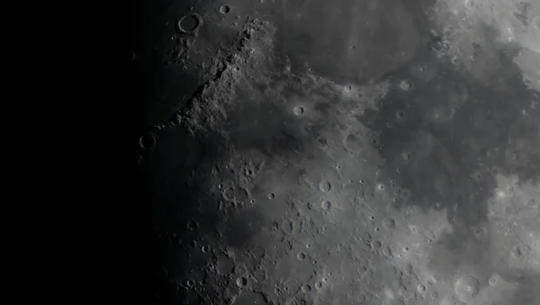 Детали Поверхности Луны Любительском Телескопе — стоковое фото